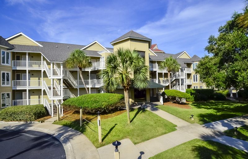 302 Palmetto Dr #G, Isle Of Palms, SC 29451