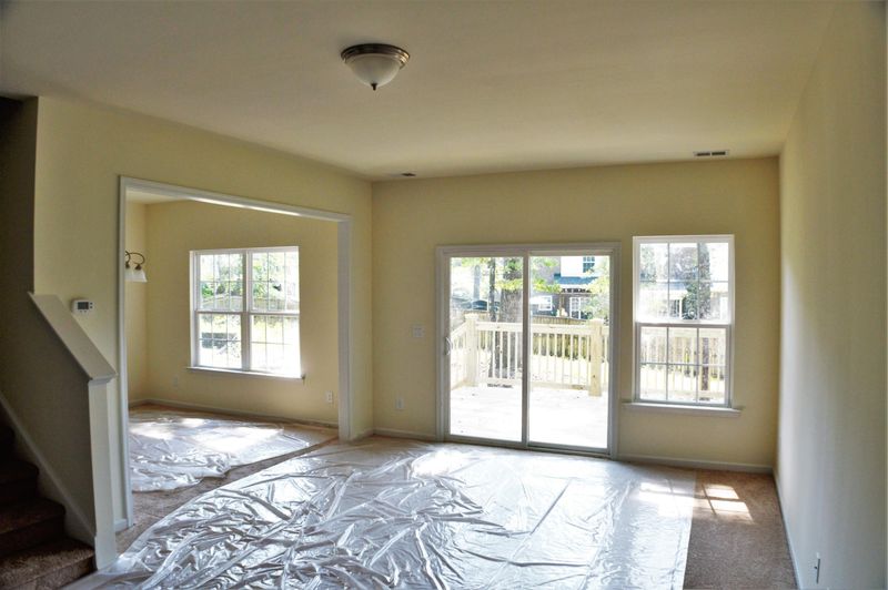 127 Swan Dr, Summerville, SC 29485