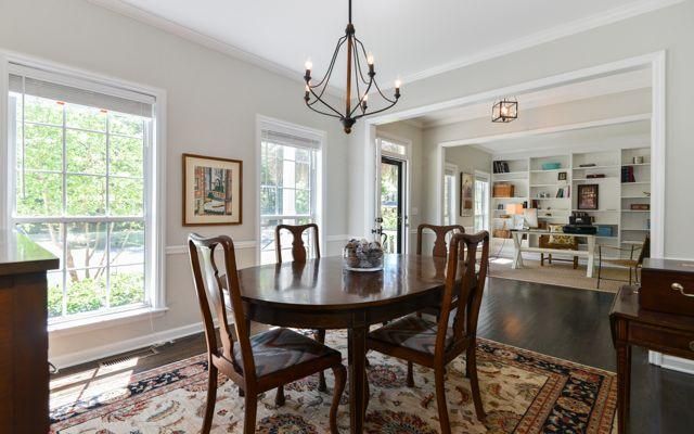 2068 Middleburg Ln, Mount Pleasant, SC 29464