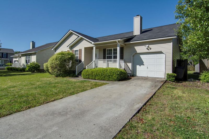 8601 Bentwood Dr, North Charleston, SC 29406
