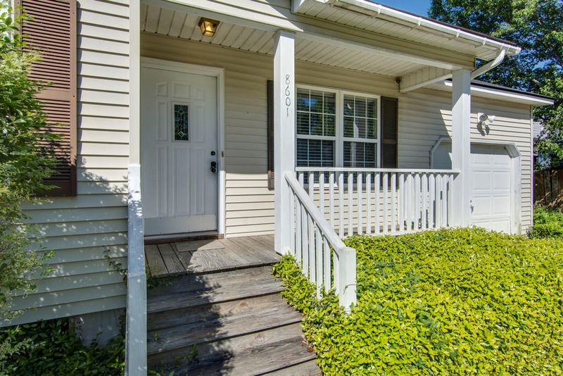 8601 Bentwood Dr, North Charleston, SC 29406