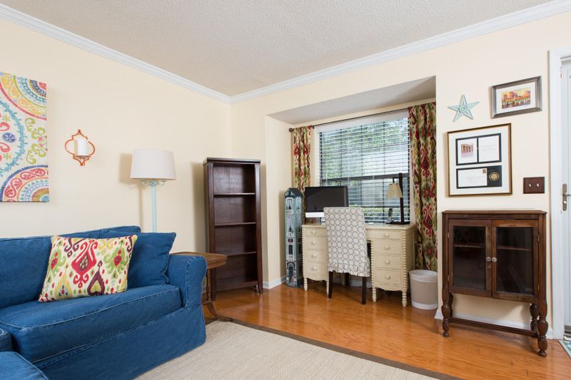 1679 Hunters Run Dr, Mount Pleasant, SC 29464