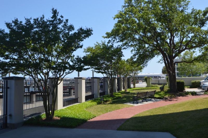 330 Concord St #6e, Charleston, SC 29401