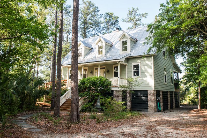 2197 Bailey Island Ln, Edisto Island, SC 29438