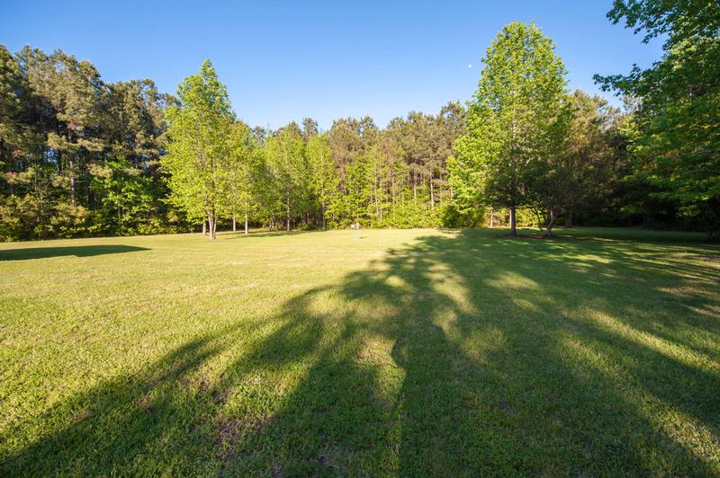1541 Givhans Rd, Ridgeville, SC 29472
