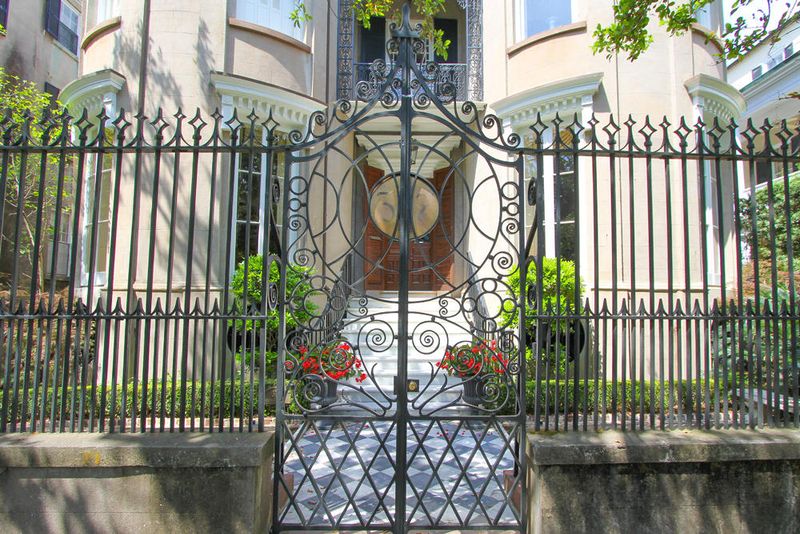 37 Meeting St, Charleston, SC 29401