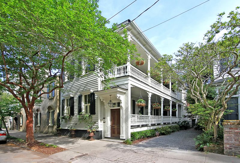 67 Bull St, Charleston, SC 29401