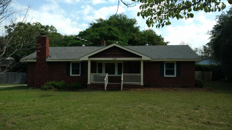 802 Quail Dr, Charleston, SC 29412