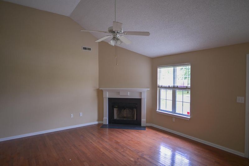 1577 Kentwood Cir, Charleston, SC 29412