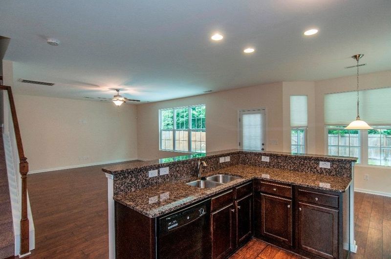 5216 Fallow Fawns Rd, Hollywood, SC 29449