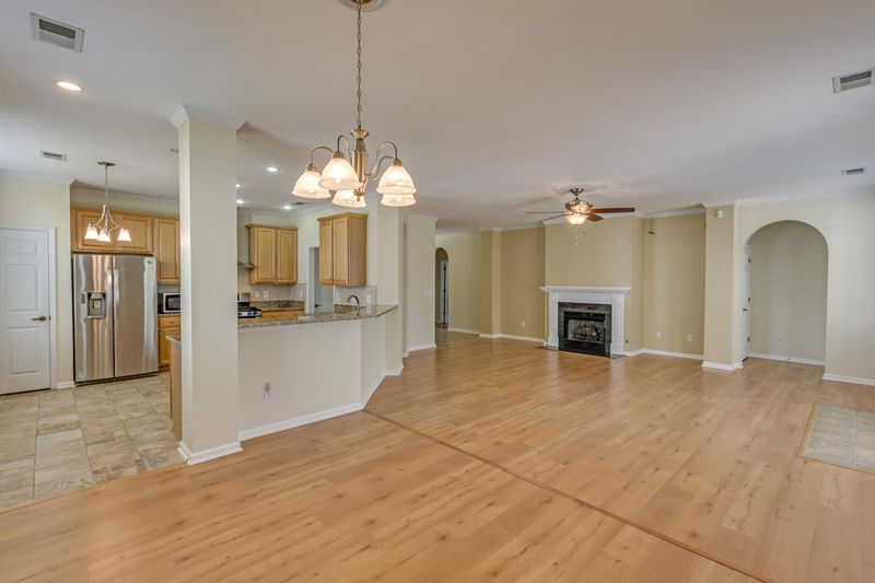 1587 Thomas Barksdale Way, Mount Pleasant, SC 29466