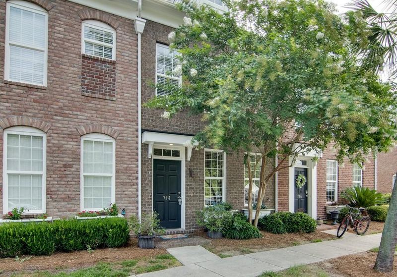 744 Certificate Ct, Charleston, SC 29414