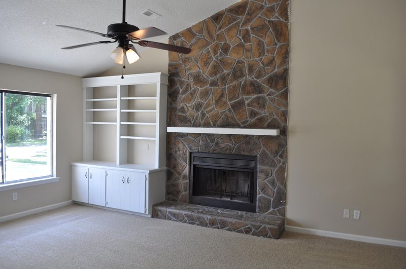 8203 Holly Knoll, North Charleston, SC 29420