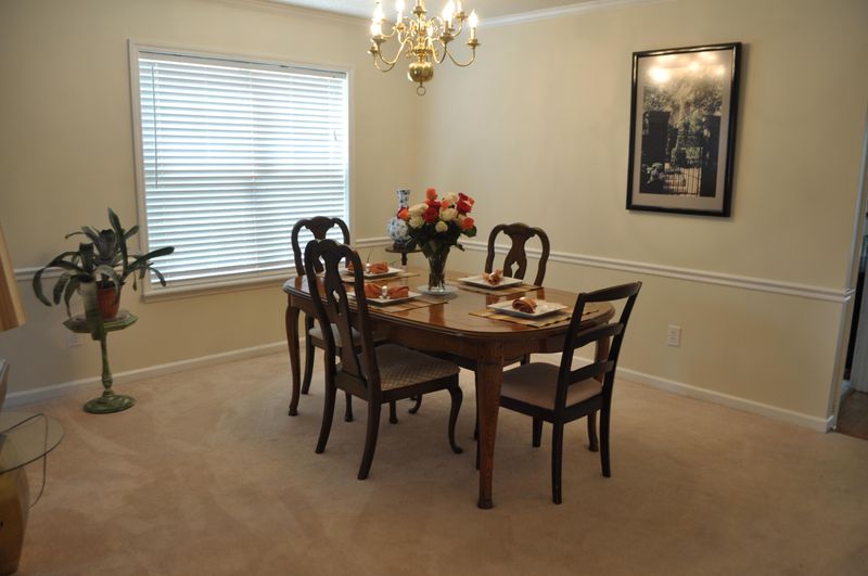 10 Stutz, Charleston, SC 29414