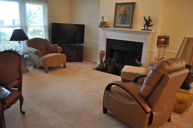 10 Stutz, Charleston, SC 29414