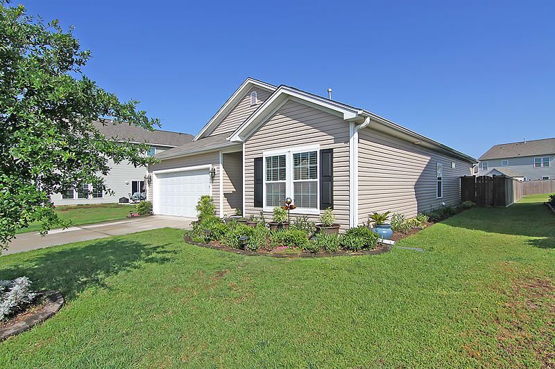 206 Stone Crop Dr, Goose Creek, SC 29445