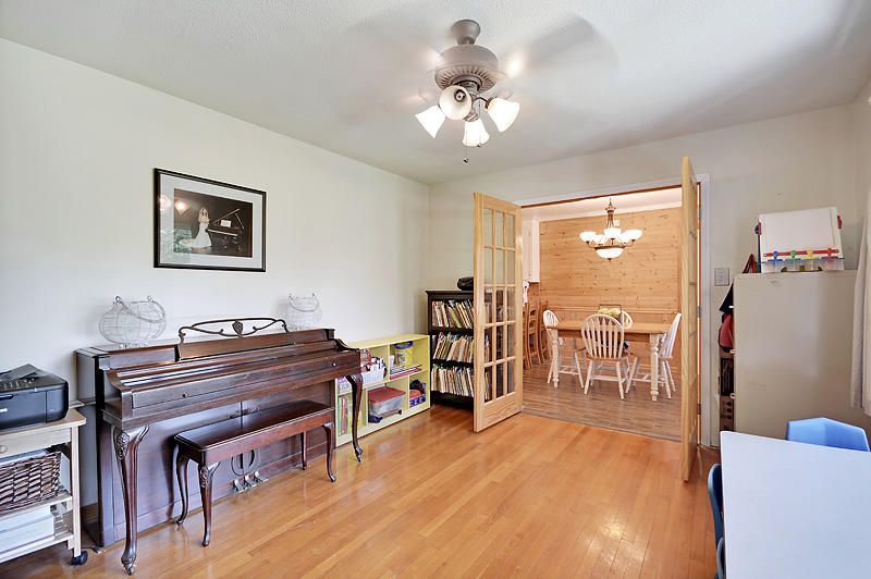 2777 Dantzler Dr, North Charleston, SC 29406