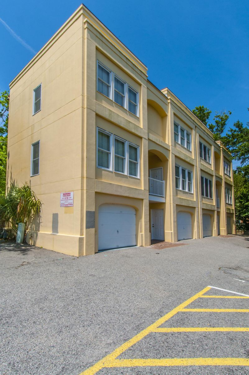 286 Meeting St #G, Charleston, SC 29401