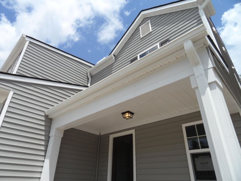208 Roanoke Hills Ct, Summerville, SC 29483