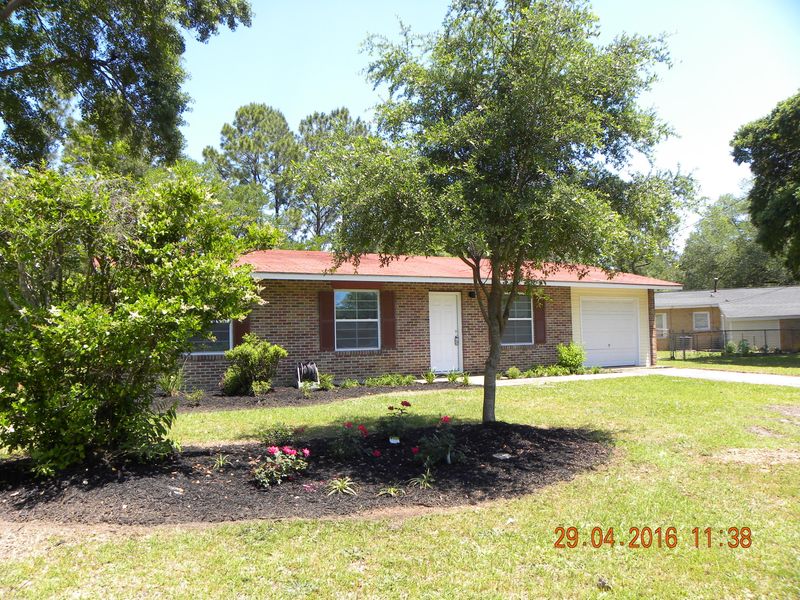 4 Plainfield Ave, Goose Creek, SC 29445