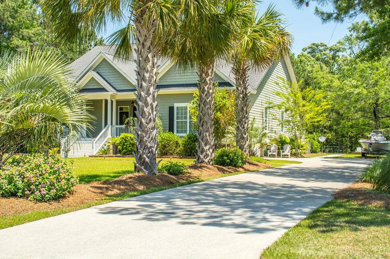 3770 Saint Ellens Dr, Mount Pleasant, SC 29466