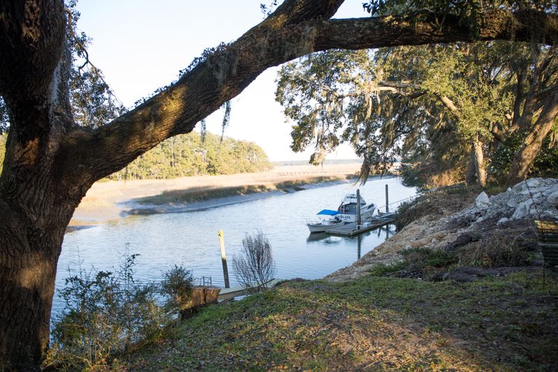 6185 Ranch Rd, Wadmalaw Island, SC 29487