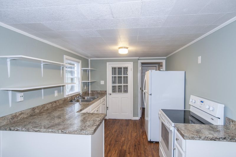210 E Ashley Ave, Folly Beach, SC 29439
