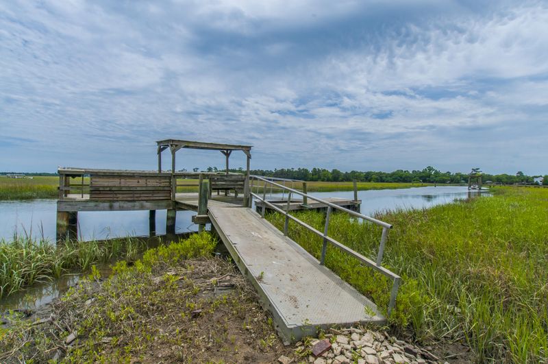 23 Lord Calvert Dr, Charleston, SC 29407