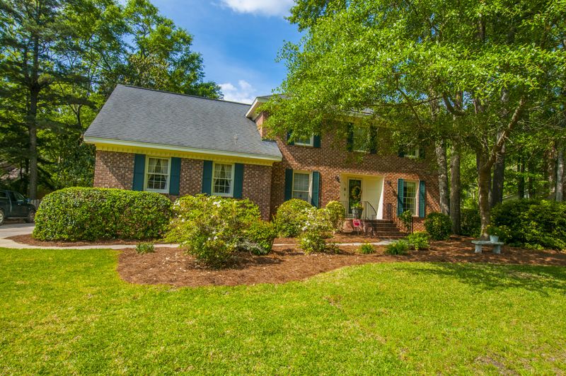131 Huckleberry Ln, Summerville, SC 29485
