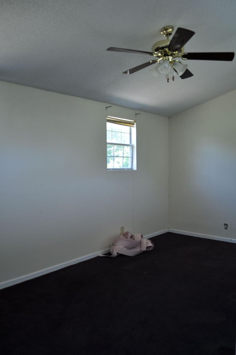 1447 Old Whitesville Rd, Moncks Corner, SC 29461