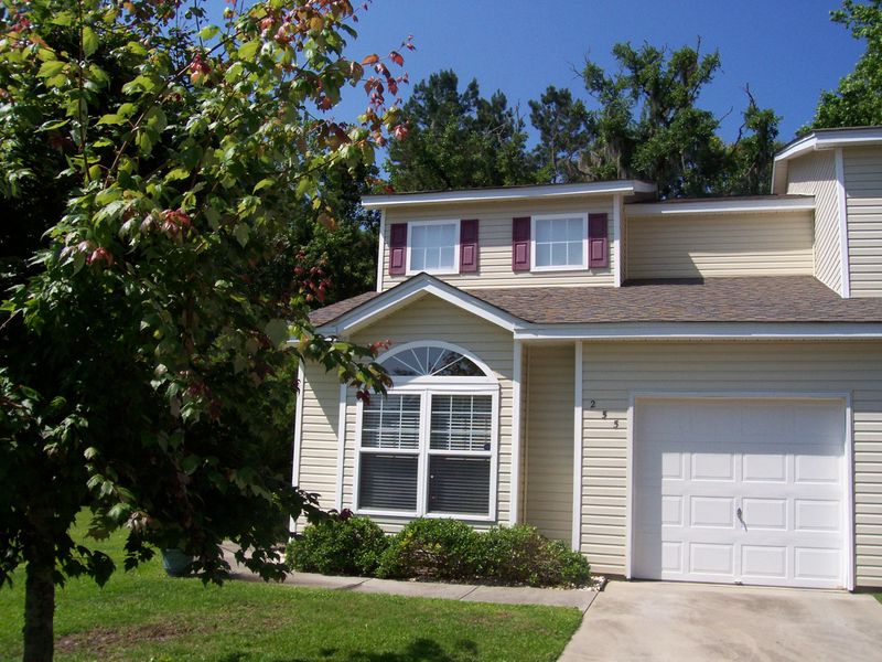 255 Grand Oaks Dr, Ladson, SC 29456