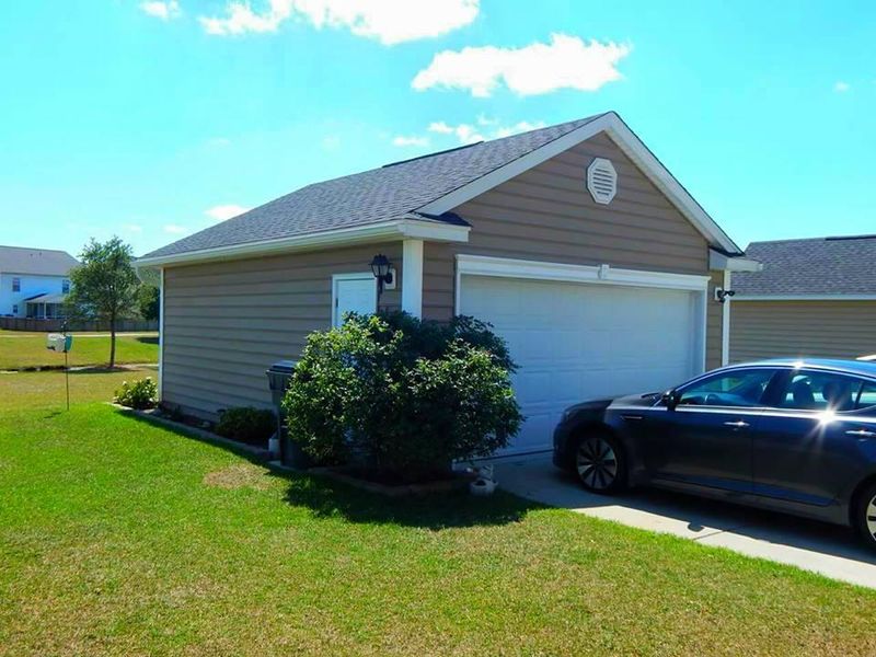 315 Peters Creek Dr, Summerville, SC 29486