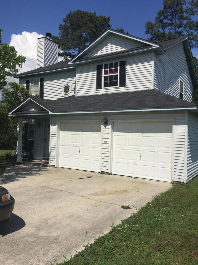 8556 Roanoke Dr, North Charleston, SC 29406