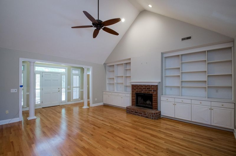 1294 Chrismill Ln, Mount Pleasant, SC 29466