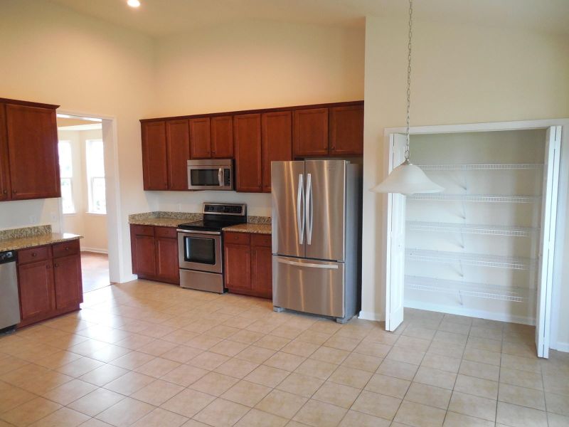 107 Carnegie Ct, Summerville, SC 29483