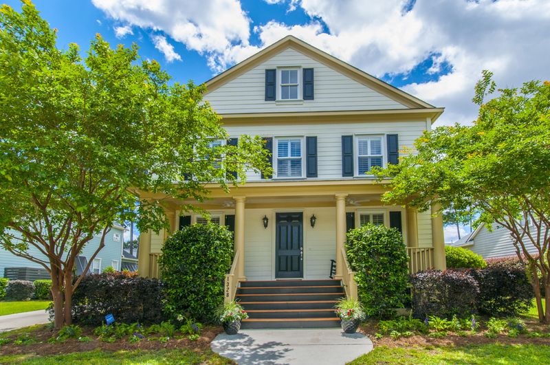 1328 Osmond Rd, Mount Pleasant, SC 29466