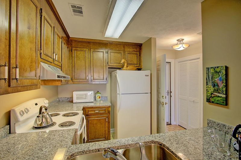 2138 Landfall Way, Johns Island, SC 29455