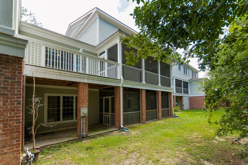 5272 7th Green Dr, Hollywood, SC 29449