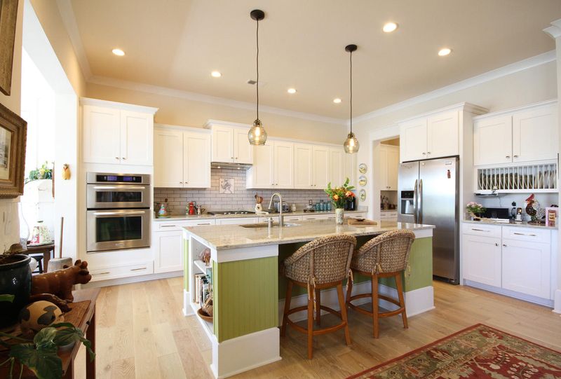 1320 Penshell Pl, Mount Pleasant, SC 29464