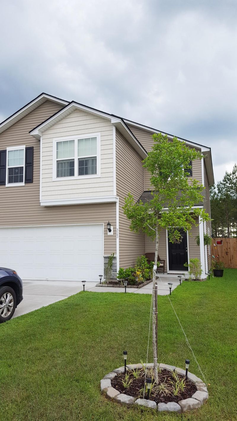 323 Iveson Rd, Summerville, SC 29483