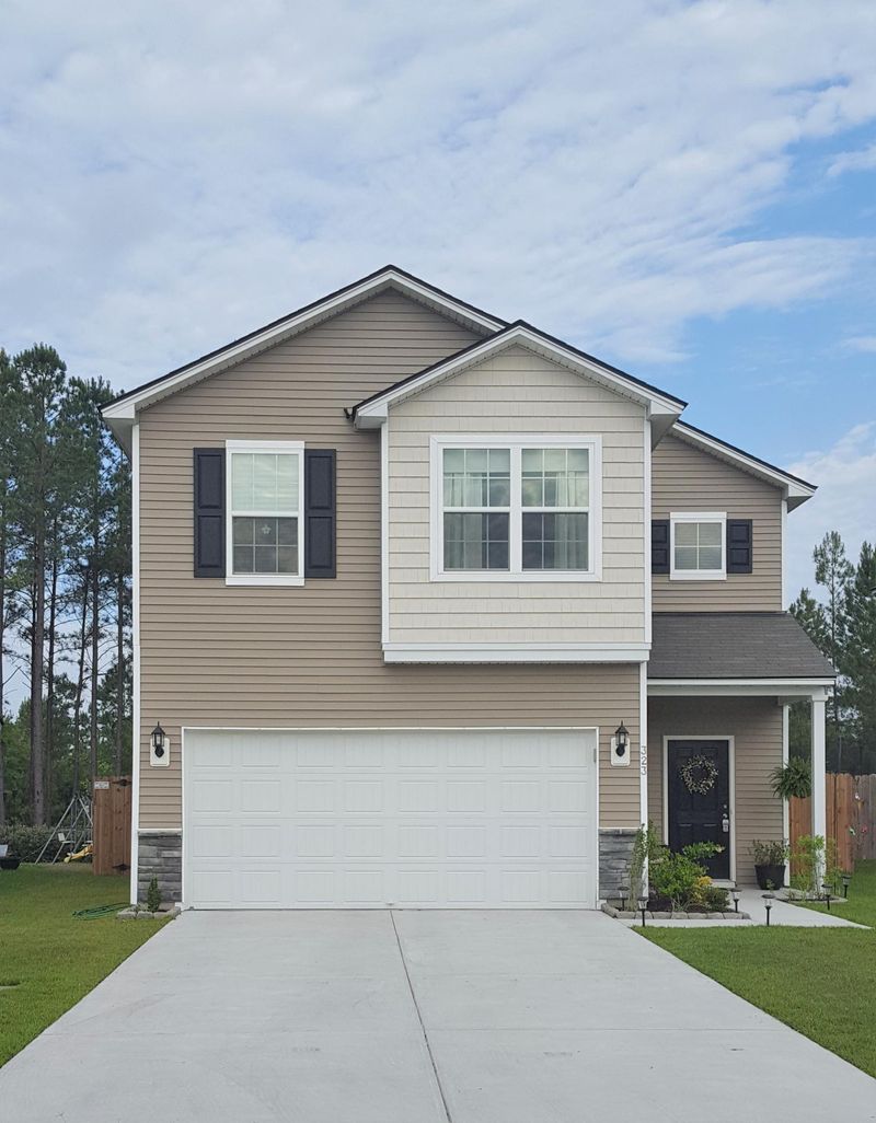 323 Iveson Rd, Summerville, SC 29483