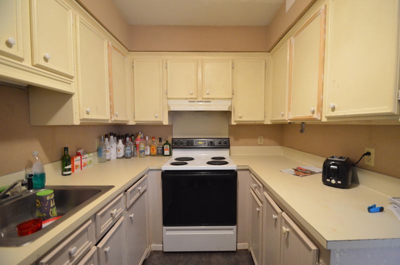 117 Wentworth St #A, Charleston, SC 29401