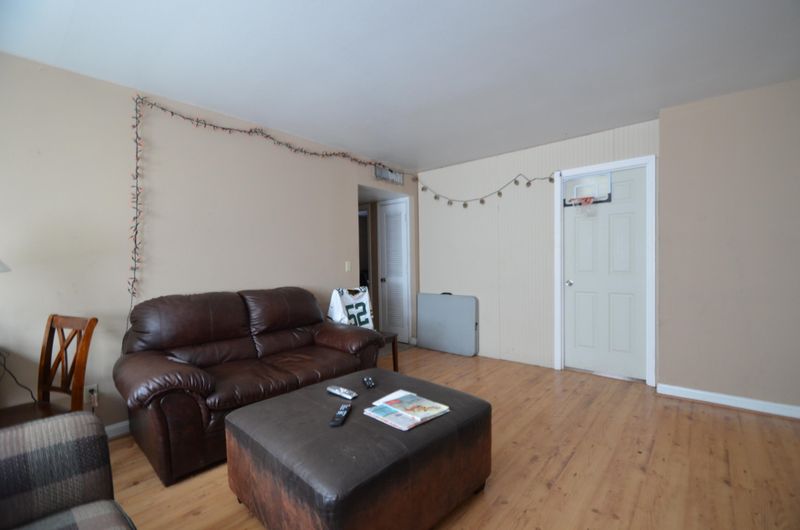 117 Wentworth St #A, Charleston, SC 29401