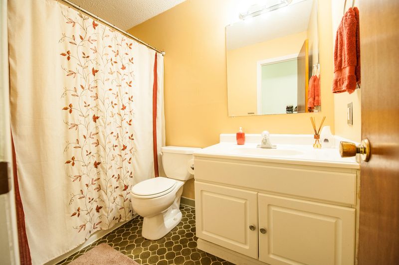 311 Heber Rd, Summerville, SC 29485