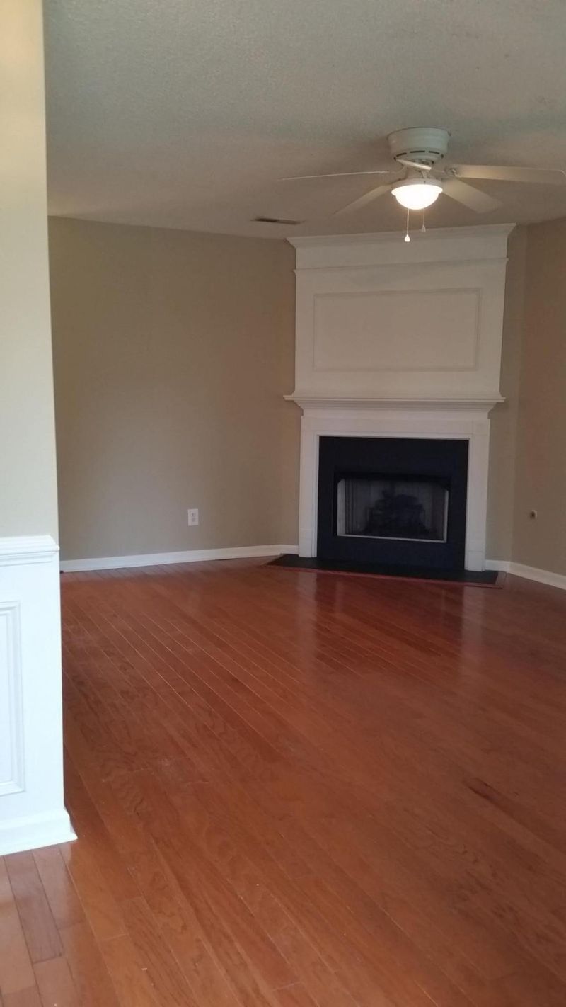 102 Willow Oak Dr, Goose Creek, SC 29445