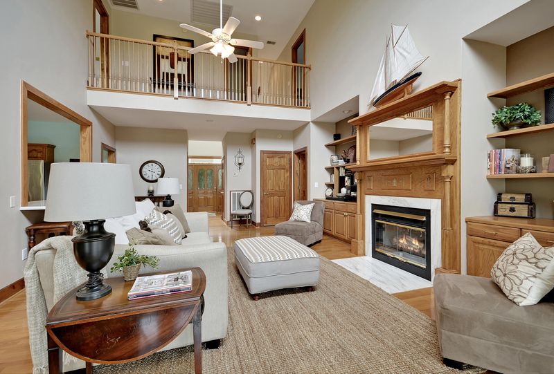 4892 Walking Horse Rd, Meggett, SC 29449