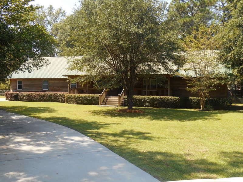 308 Pinewood Dr, Summerville, SC 29483