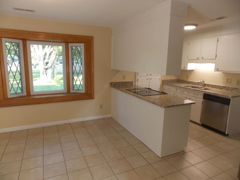 134 Summit Ave, Goose Creek, SC 29445