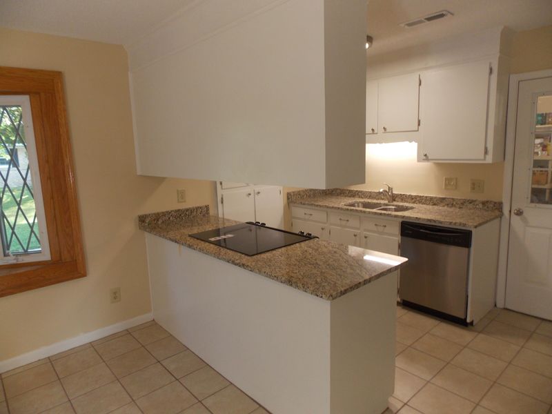 134 Summit Ave, Goose Creek, SC 29445
