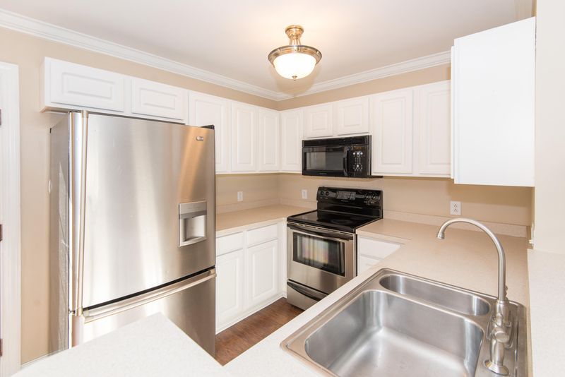 1682 Lauda Dr, Mount Pleasant, SC 29464